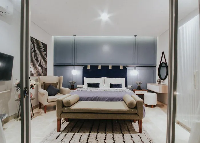 Saka Luxury Вилла